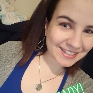 Meet your Posher, Cassi